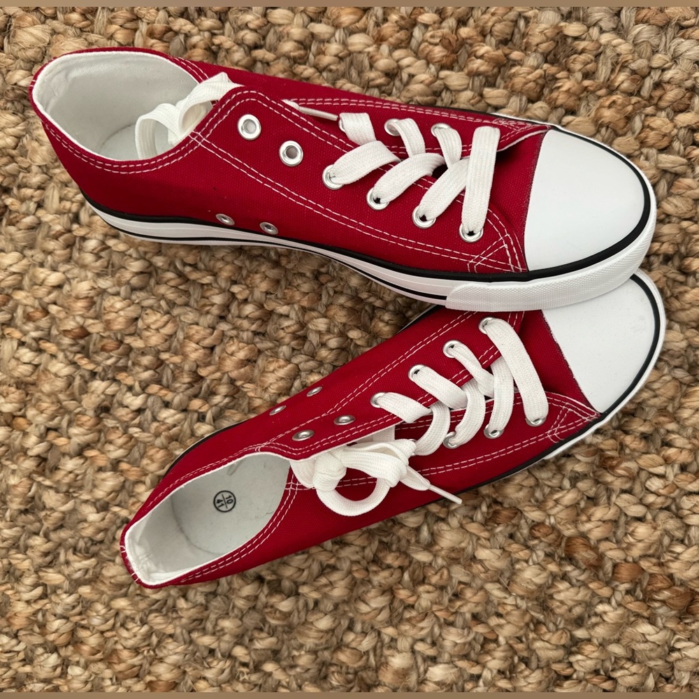 Classic Red Canvas Low Tops Sneakers